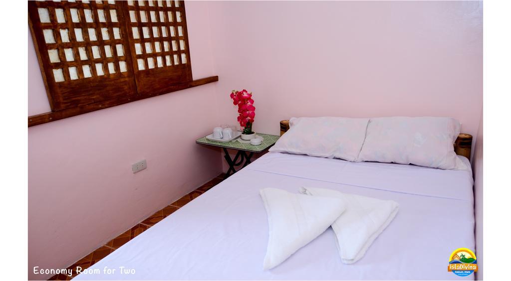Reddoorz Plus @ Sla Divina Panglao Bohol 部屋 写真